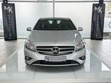 Mercedes-Benz A 200 A BlueEfficiency*ALU*NAVI*8 FACH* - gebrauchte Mercedes-Benz A 200 aus dem Jahr 2015