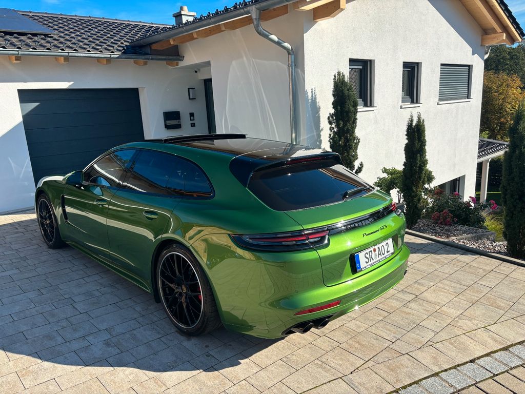 Image of Porsche Panamera