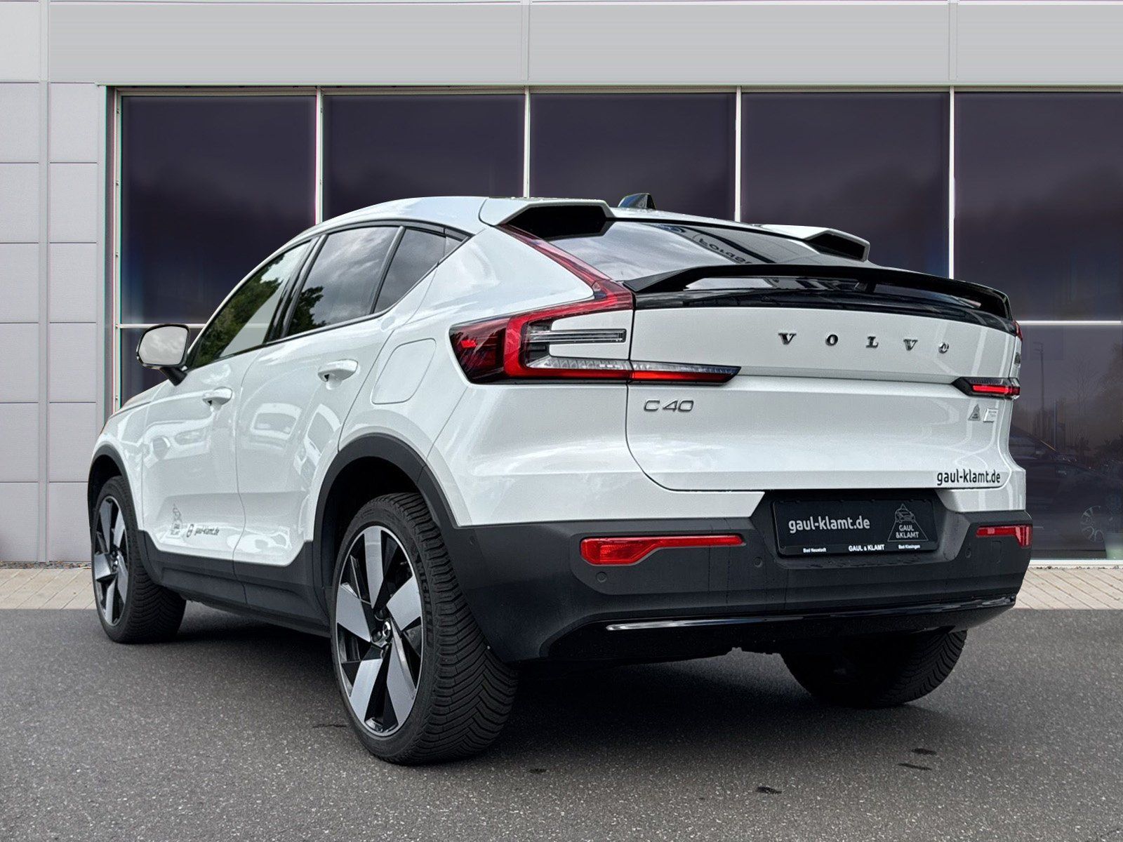 Fahrzeugabbildung Volvo C40  Ultimate Recharge Pure Electric #AWD