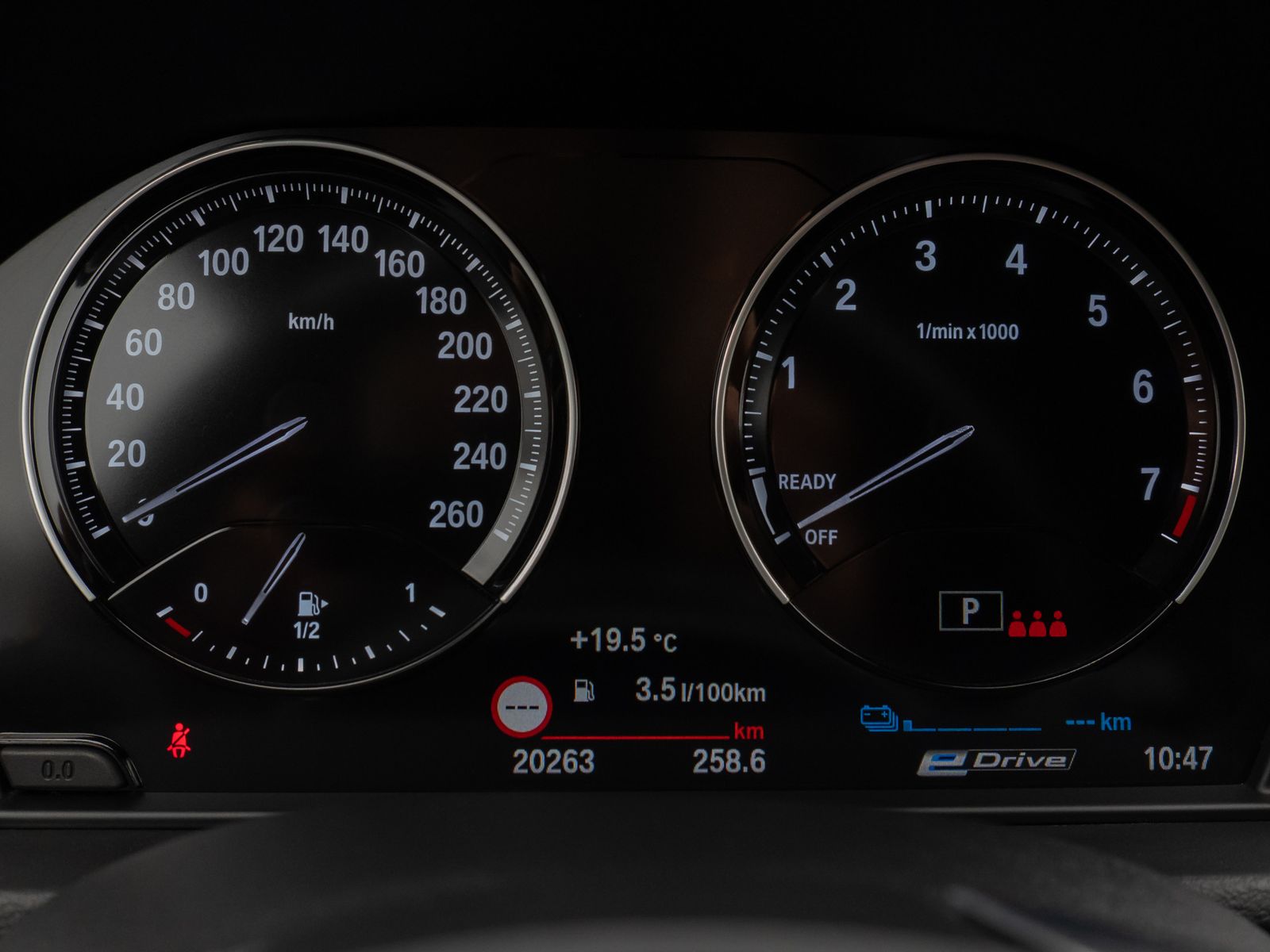 Fahrzeugabbildung BMW X1 xD25e ParkAss DAB Navi Lordos GwschwindigReg