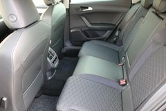 Fahrzeugabbildung Seat Leon FR Plus 1.5 eTSI 150 PS DSG