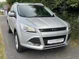 Ford Kuga Sync Edition * SEHR GEPFLEGTER ZUSTAND * - Ford Kuga: Sync
