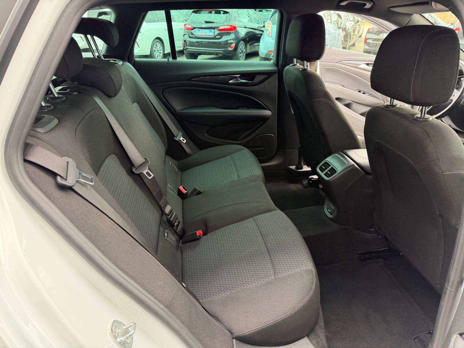 Opel Insignia B Sports Tourer Business AUTOMATIK*LED