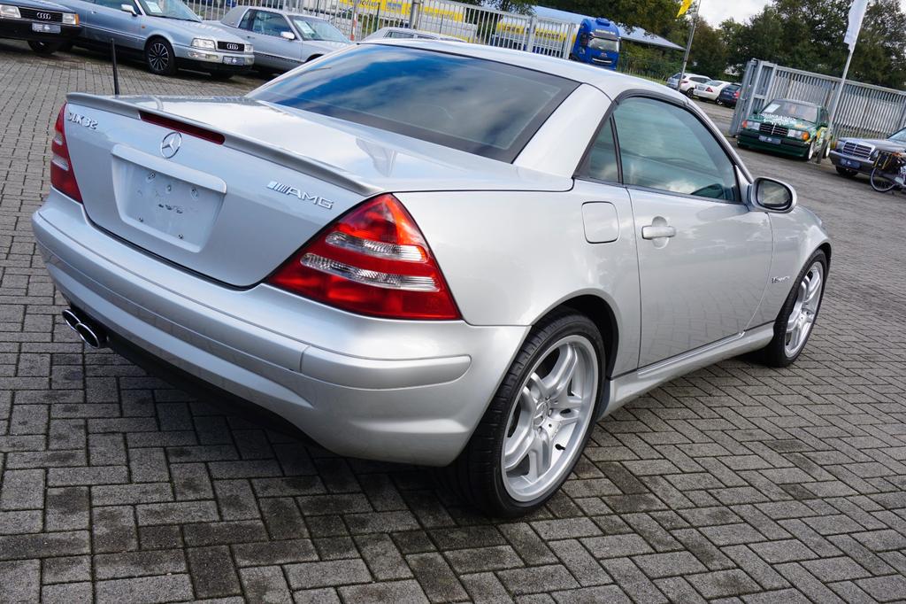 Mercedes-Benz SLK 32 AMG