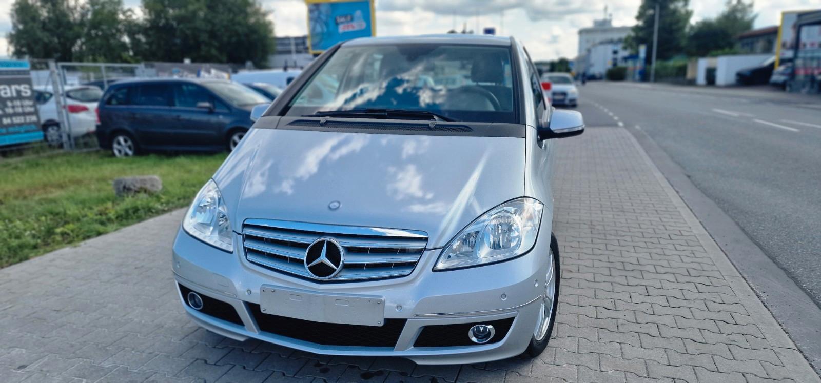 Mercedes-Benz A 160*58000km* AUTOMATIK*PDC*TÜV NEU