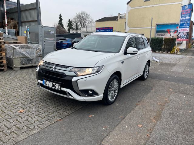 Mitsubishi Outlander PHEV   Spirit 4WD