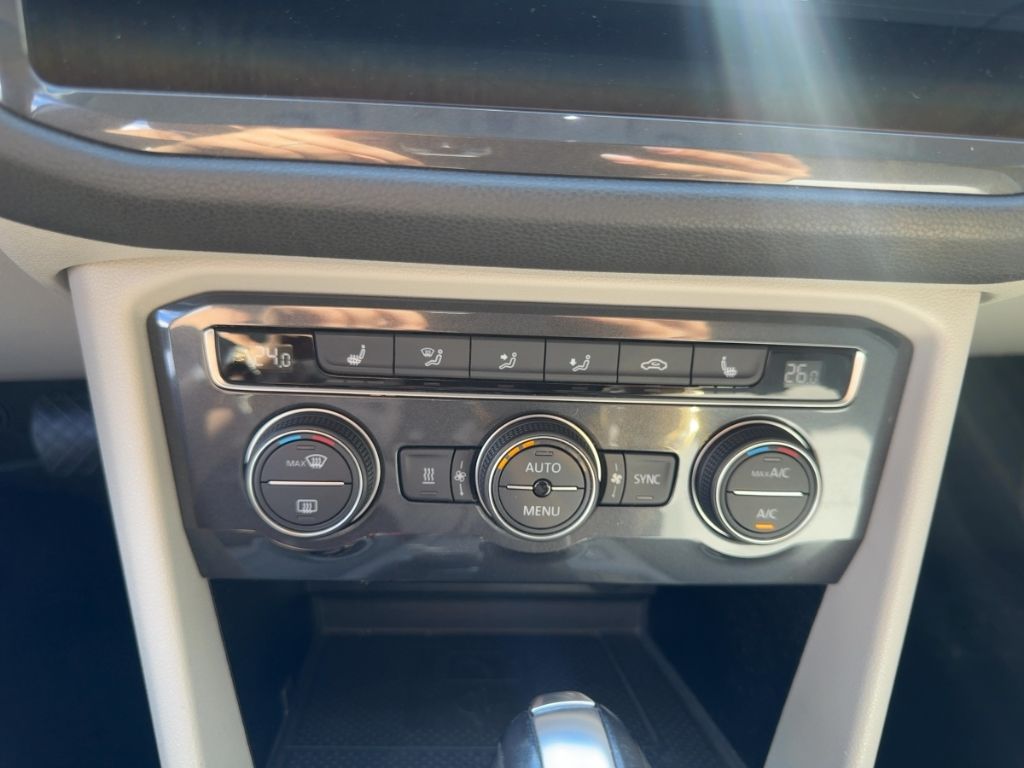 Fahrzeugabbildung Volkswagen Tiguan Allspace Highline 4Motion AHK Schwenkbar