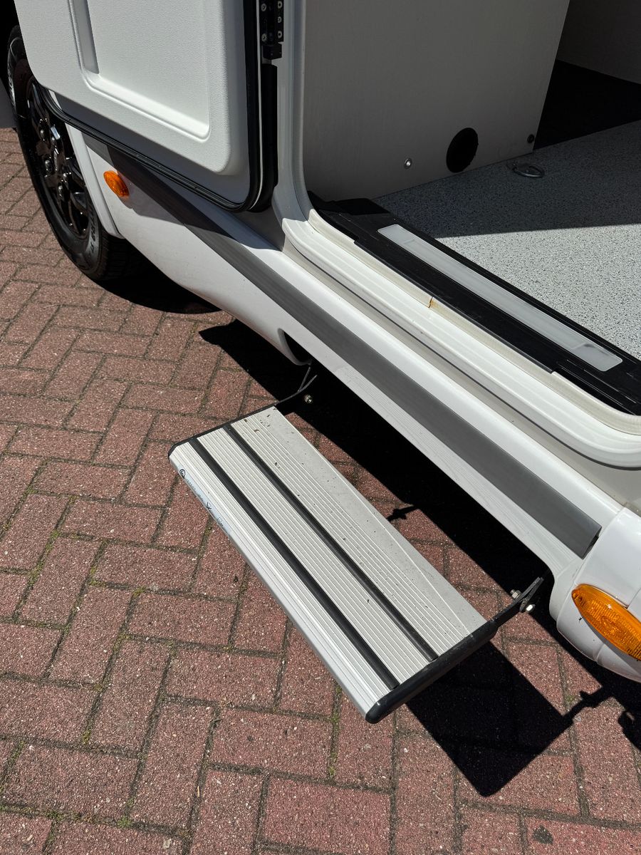 Chausson 660 TITANIUM ULTIMATE AUTOMATIK SOLAR TV SAT HUB