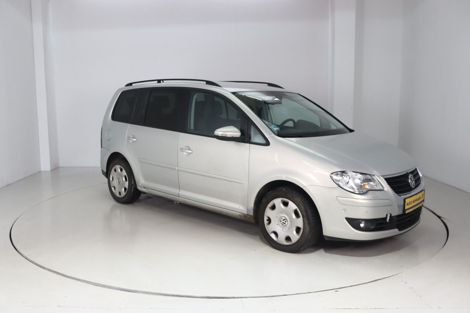 Fahrzeugabbildung Volkswagen Touran 1.4 TSI DSG 7- Sitzer * HU/AU 05.27