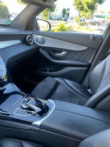 MERCEDES-BENZ GLC 250 d 4MATIC AMG Line Autom. AMG Line