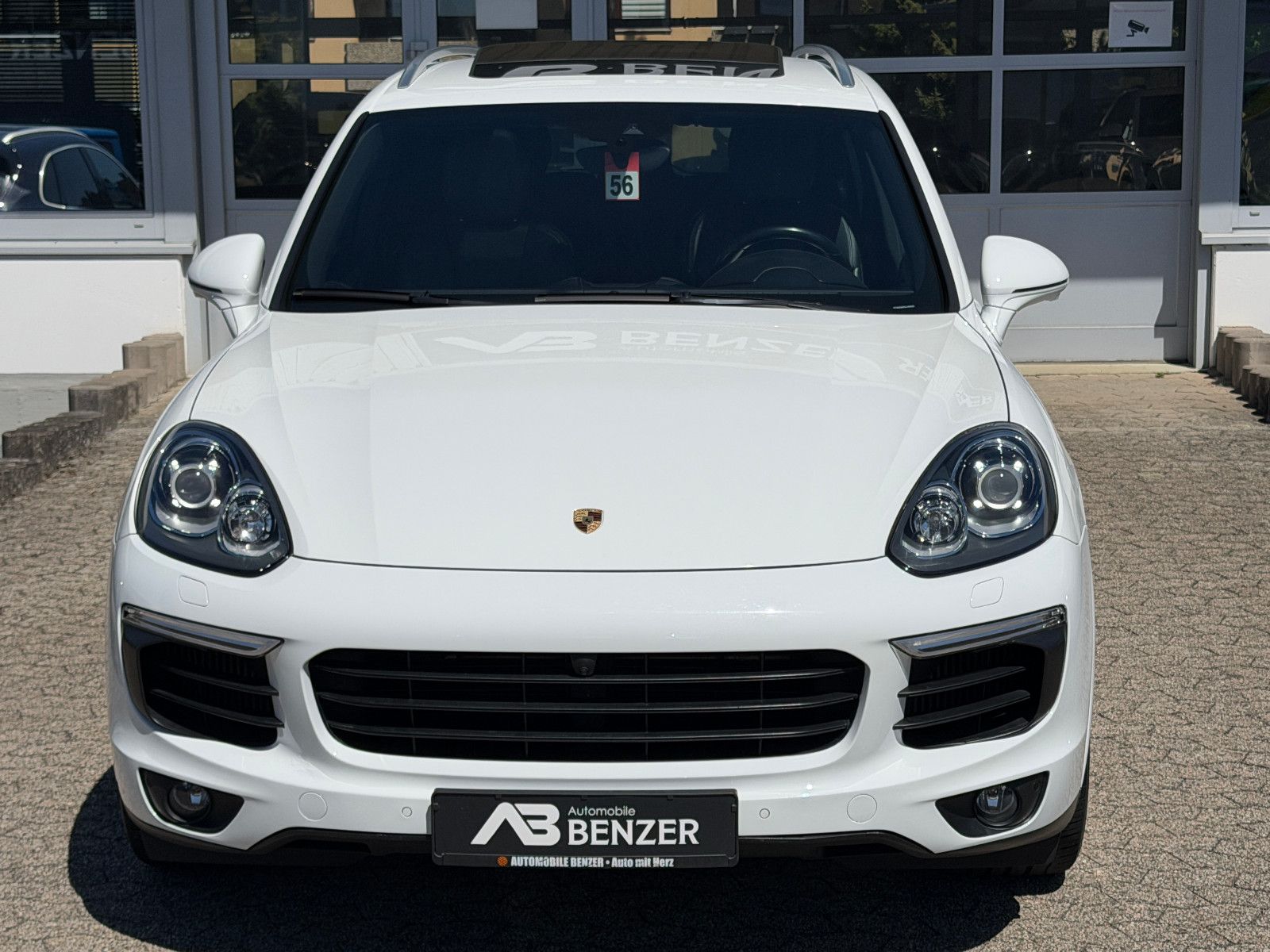 Fahrzeugabbildung Porsche Cayenne /LED/S-DACH/21"ALU/NAVI/LEDER/KAMERA