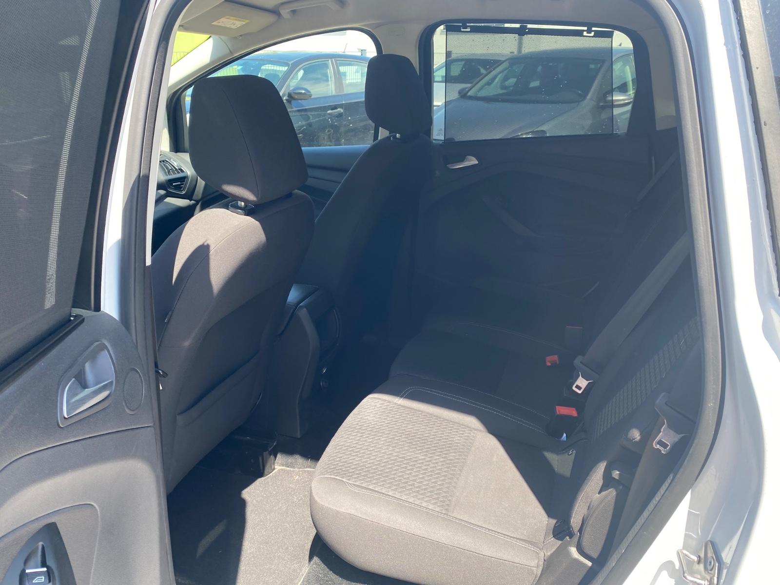 Ford C-MAX 2015 — photo 14