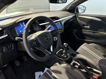 Fotografie 14 des Opel Corsa 1.2 Direct Injection Turbo GS