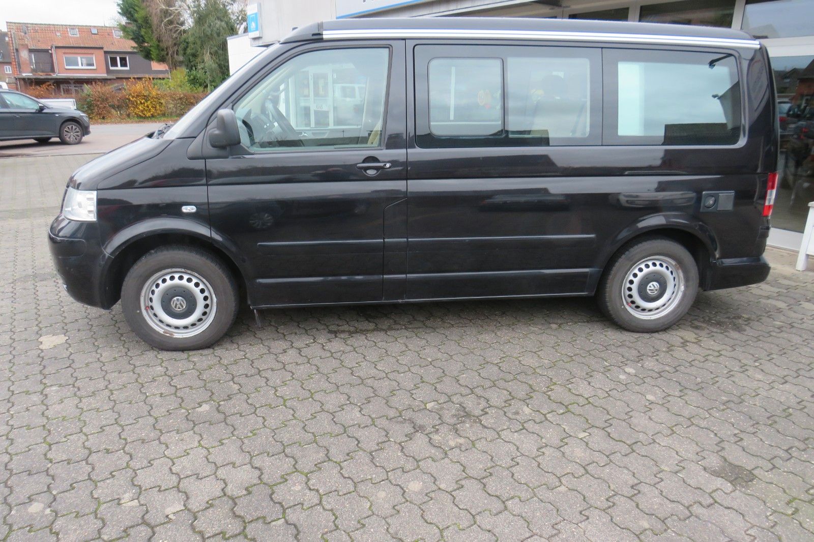 Fahrzeugabbildung Volkswagen T5 California 1.H SCHECKHEFT MOTOR TEILÜBERHOHLT