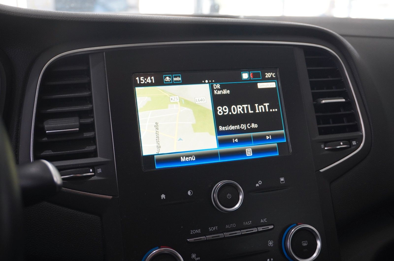 Fahrzeugabbildung Renault Megane IV 1.5D GT BUSINESS NAVI/LED/PDC/VIRT/AHK