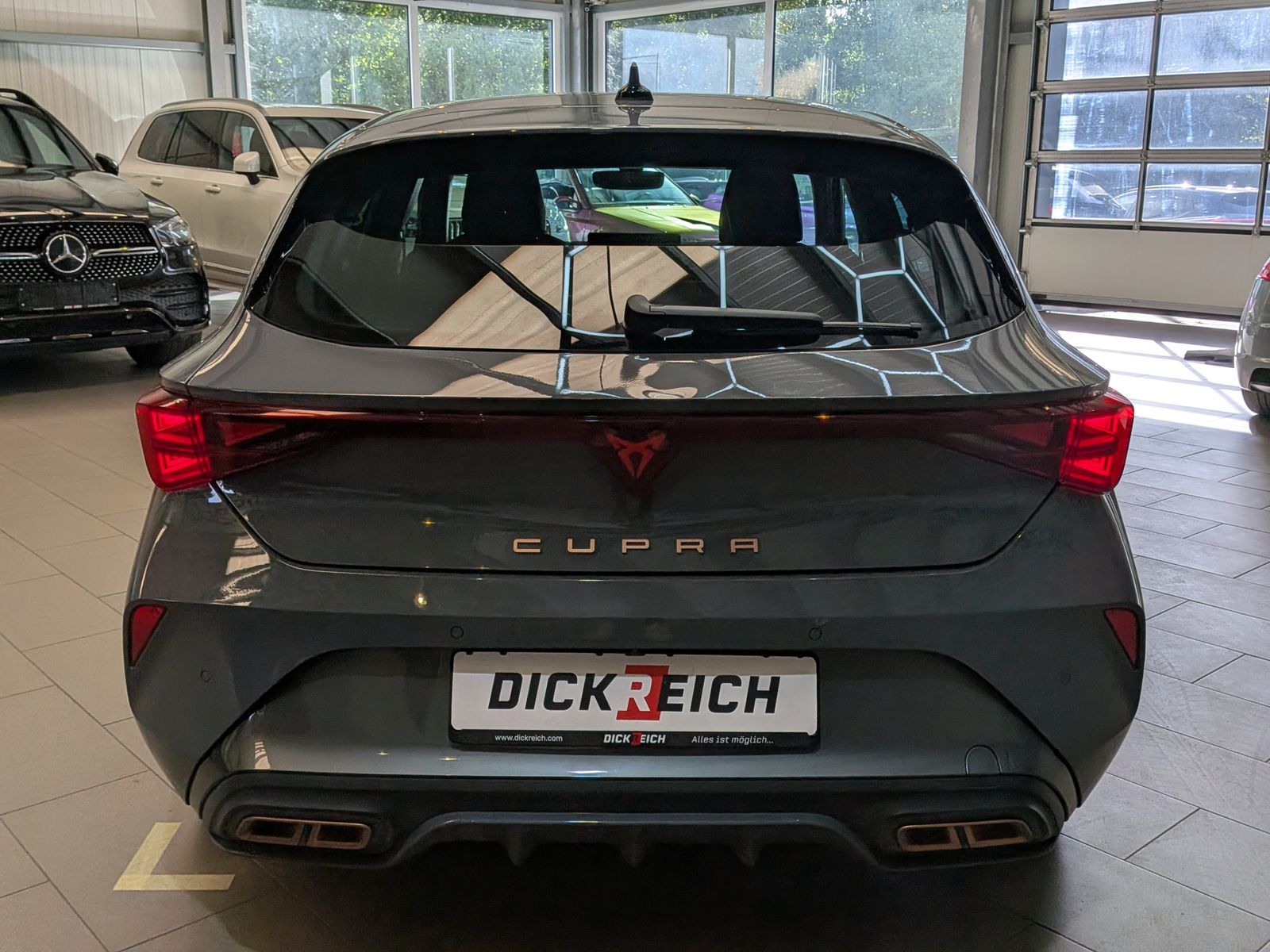 Fahrzeugabbildung CUPRA Leon 1.5 e-Hybrid MATRIX*ACC*EDGE*CARPLA*SoH100%