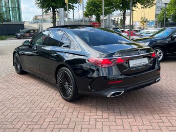 Mercedes E 200 - 3