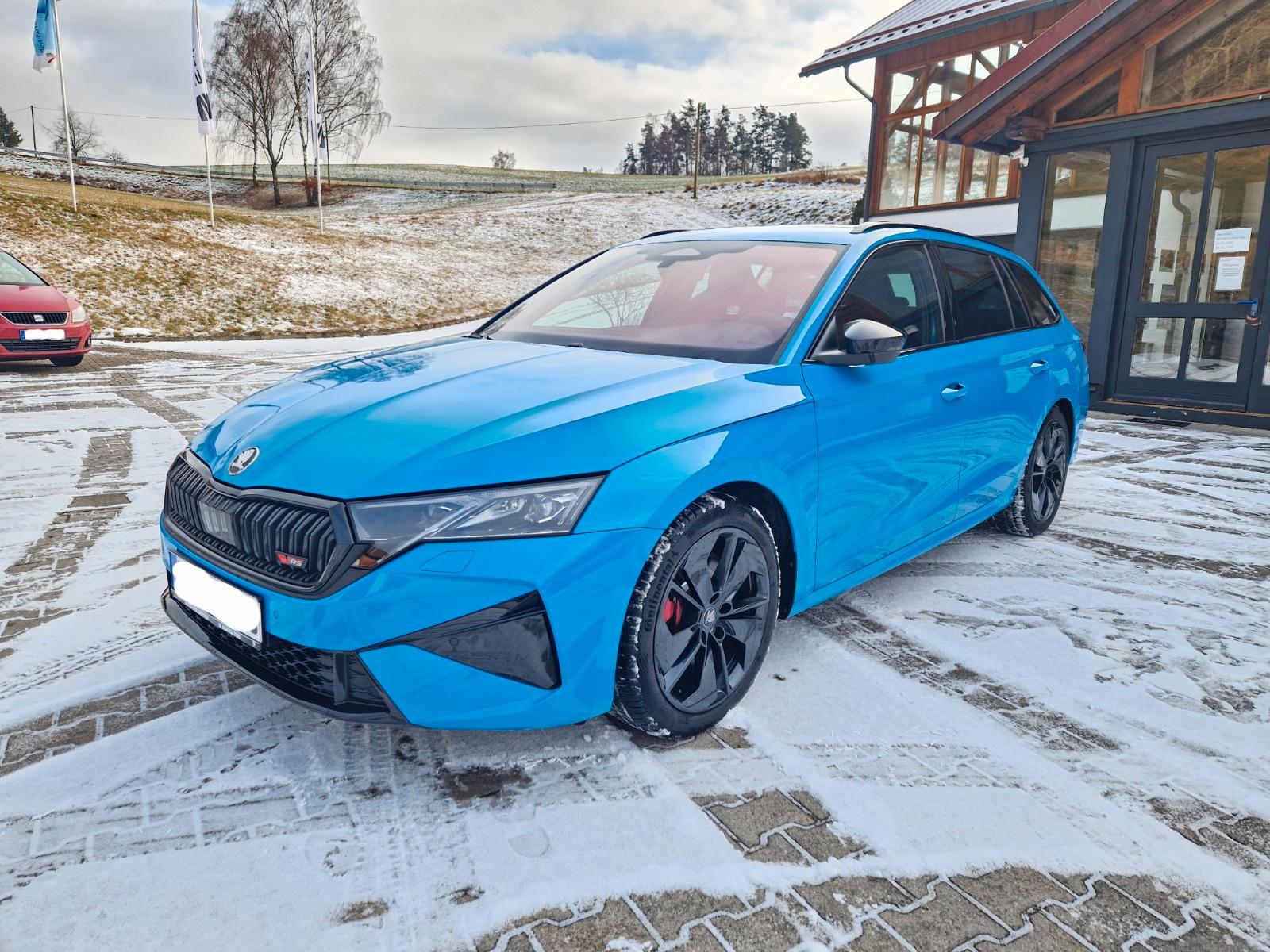 Skoda Octavia Combi 2.0 TSI 195 kW RS Orbit Blau DSG