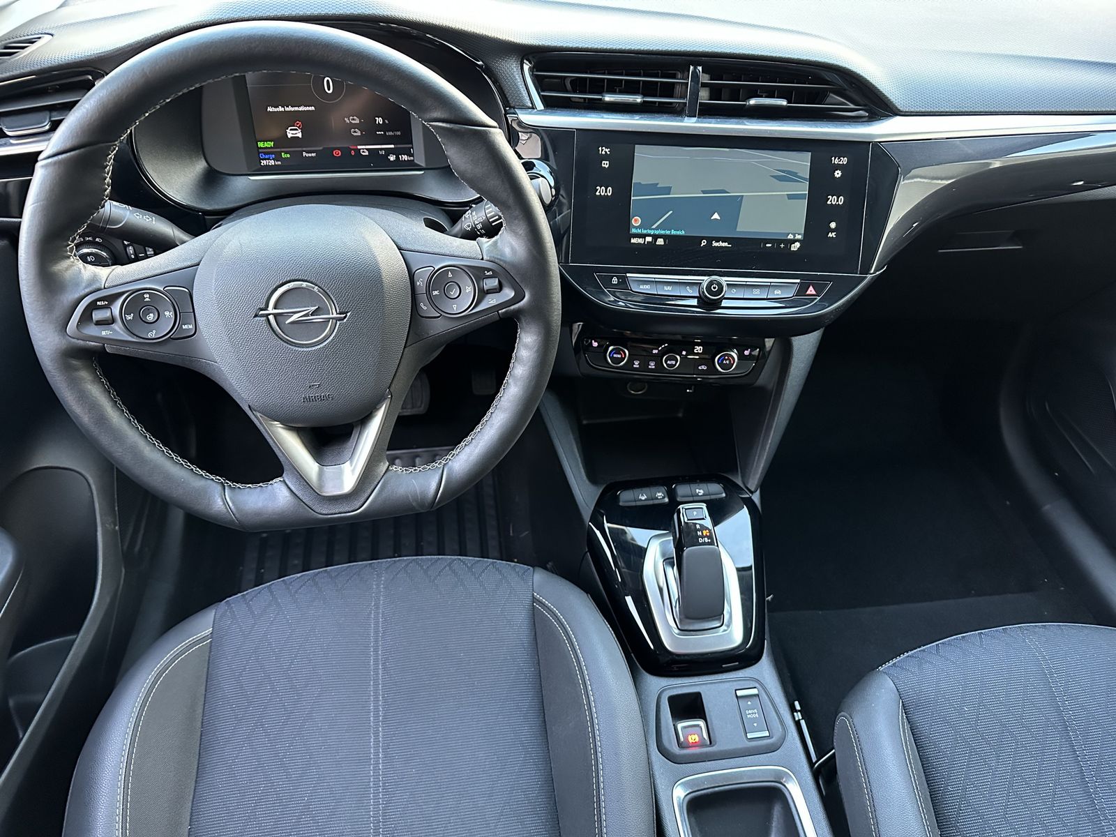 Fahrzeugabbildung Opel Corsa e Elegance NAV+LED+CARPLAY+DAB+180°+ACC+PP