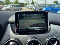 Fahrzeugabbildung Mercedes-Benz B 220 B 220 4Matic Standheizung AHK Memorysitze