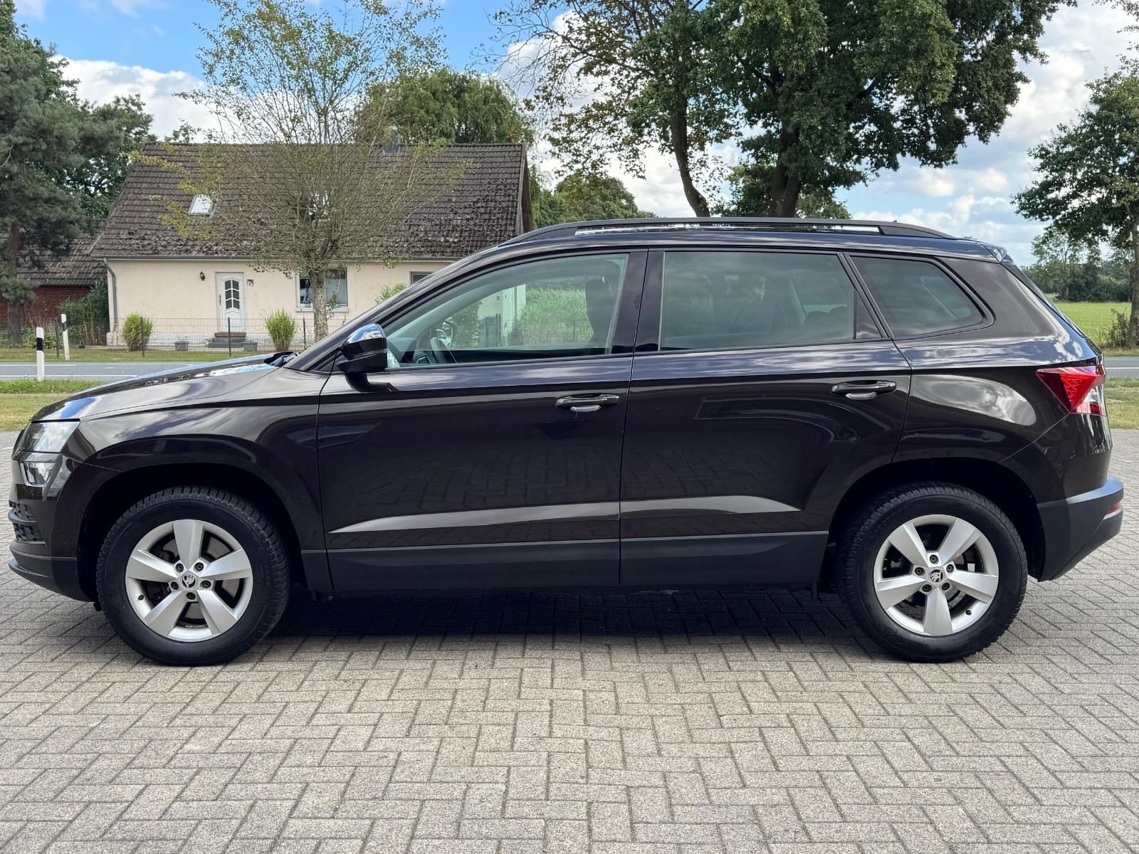 Skoda Karoq 2.0 TDI SCR AMBITION/Navi/ACC/PDC/150PS