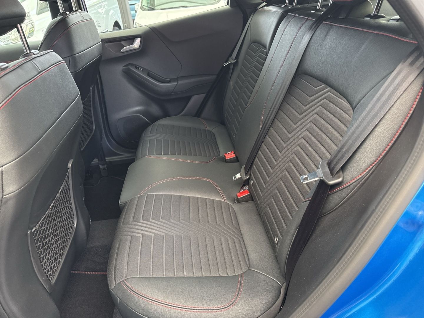 Fahrzeugabbildung Ford Puma ST-Line X 1.0 EcoBoost Mild Hybrid EU6d LED