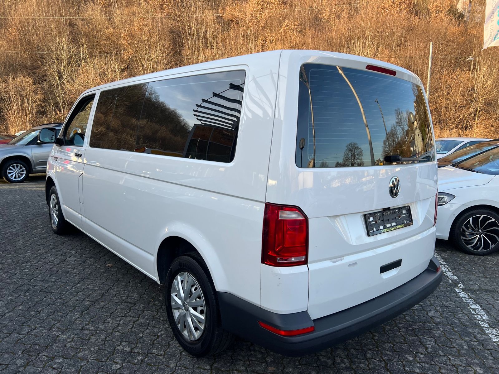 Fahrzeugabbildung Volkswagen T6 Caravelle 2.0 TDI 150PS DSG *1.HAND*