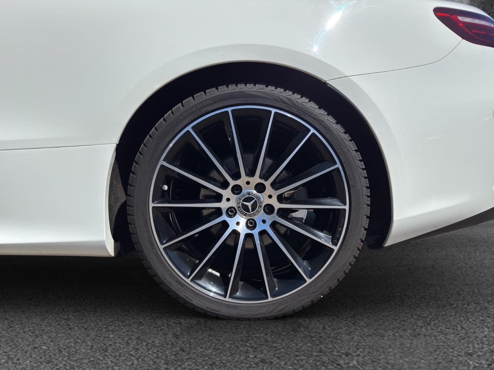 Mercedes-Benz E Coupe E 220 d, AMG-Line, Pano, MBUX