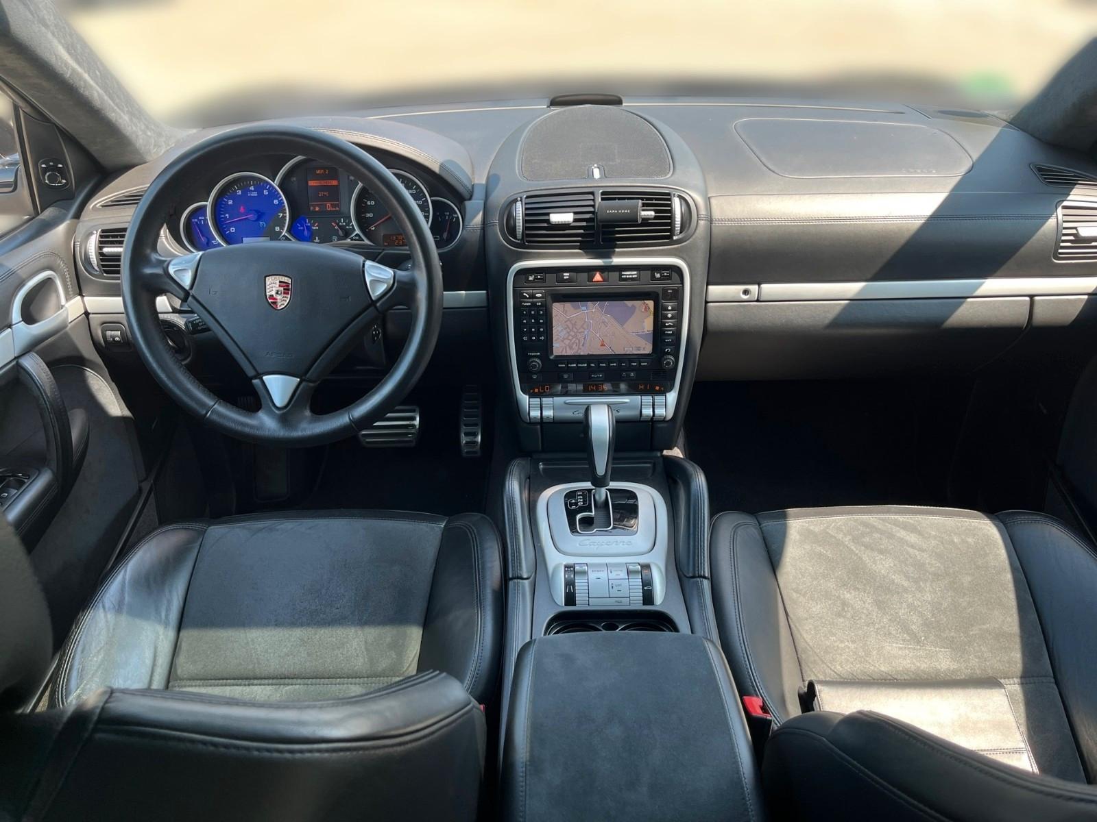 Porsche Cayenne GTS