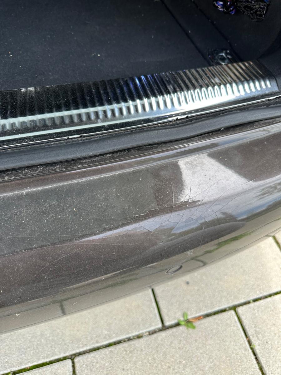 Audi A4 2011 — photo 12