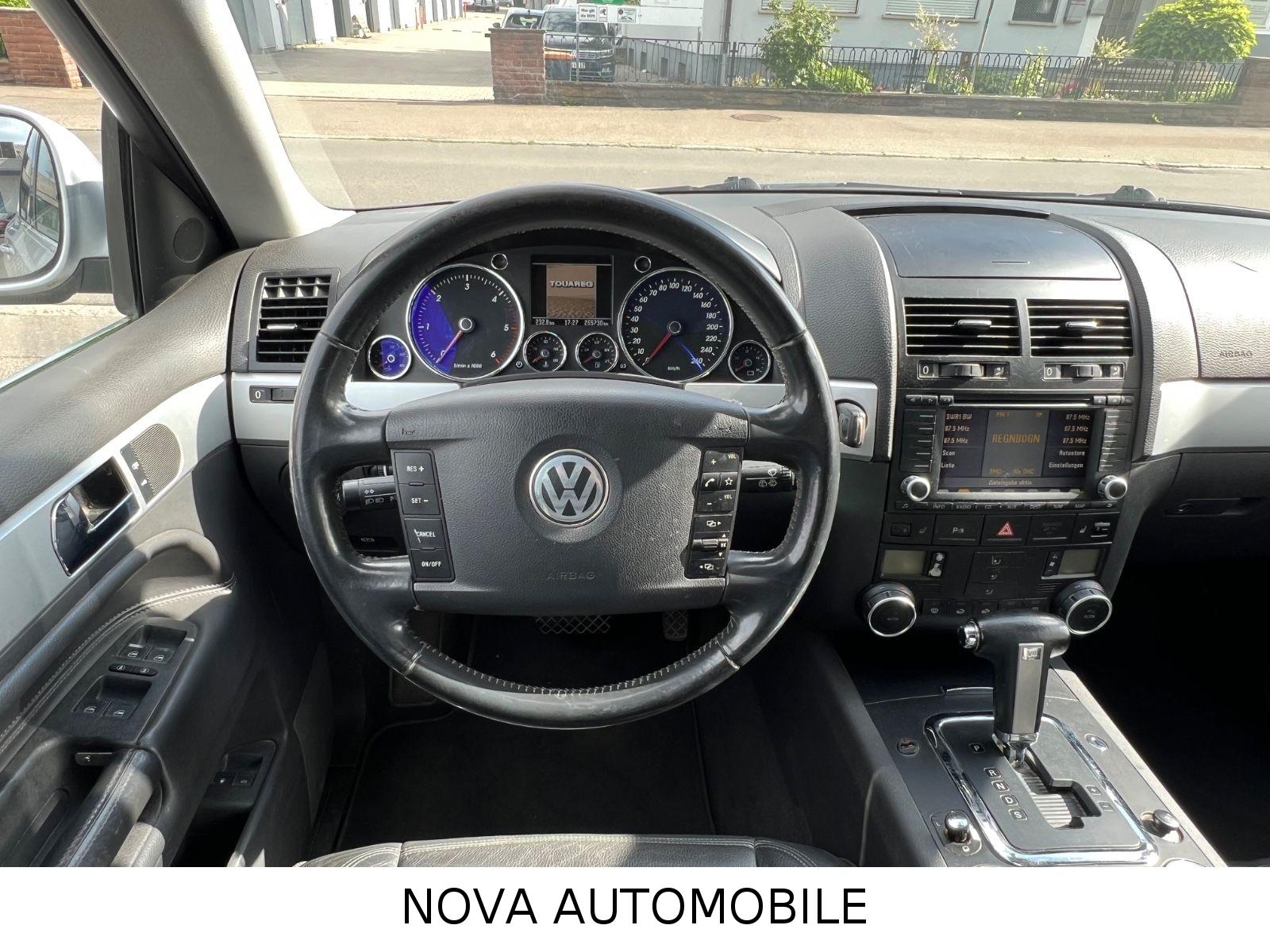 Volkswagen Touareg 2005 — photo 16