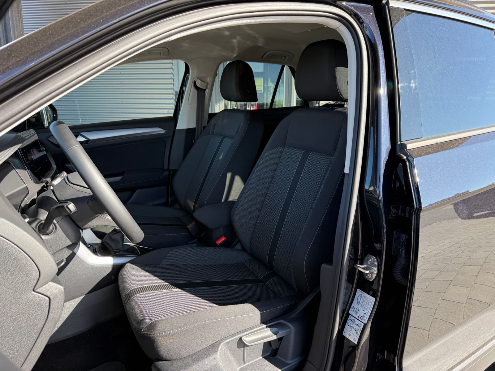 Volkswagen T-Roc - Bild 10