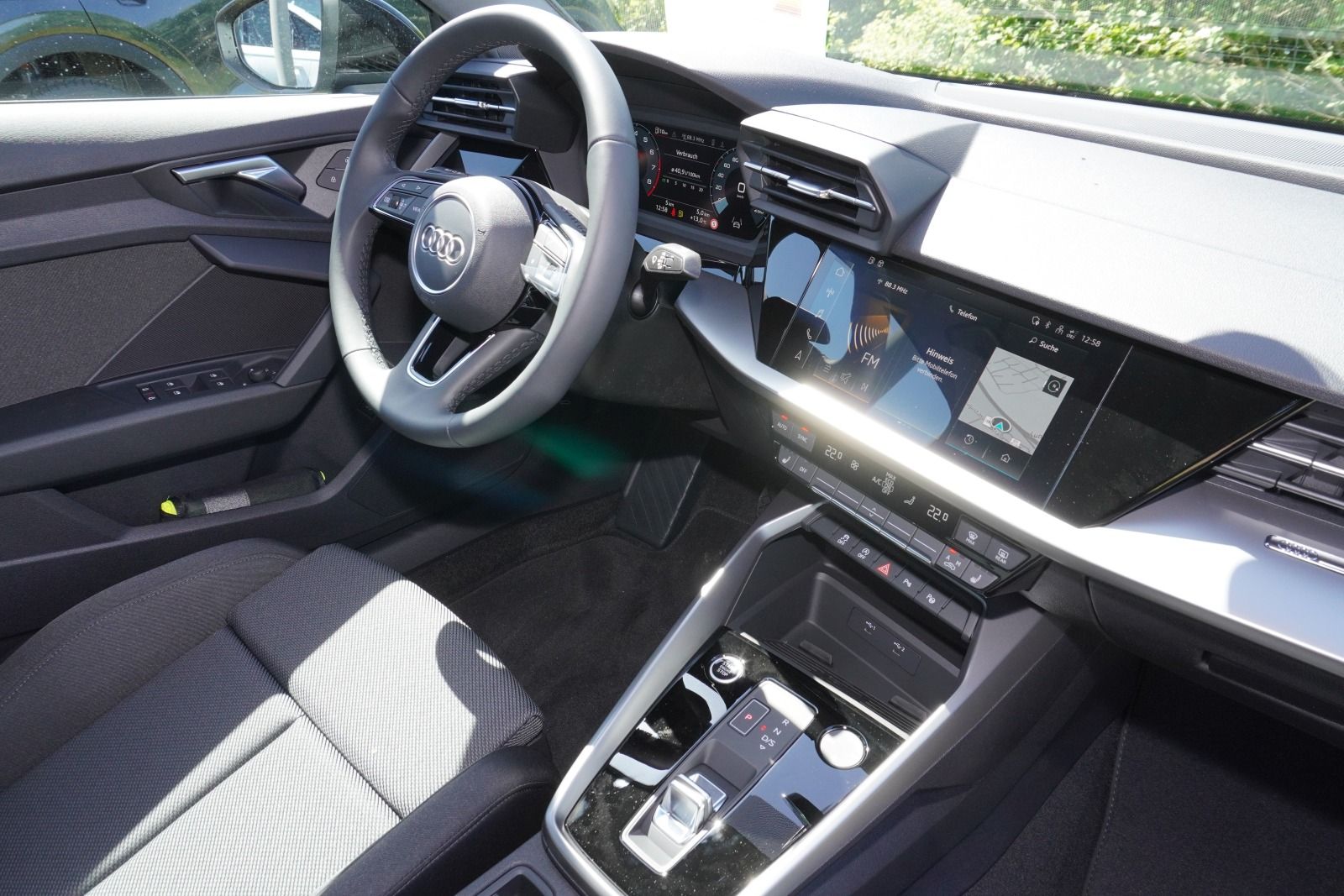Fahrzeugabbildung Audi A3 Sportback advanced 35 TFSI 110(150) kW(PS) S