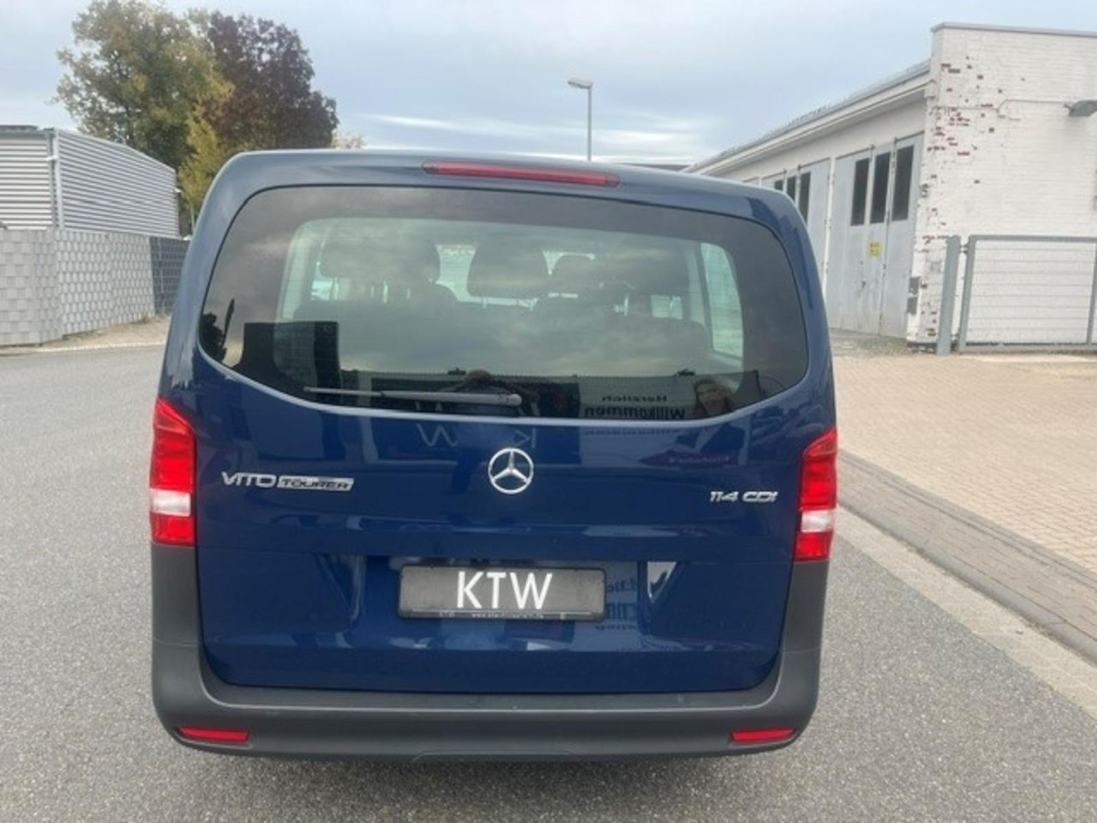 Mercedes-Benz Vito 114 TourerPro,lang,Automatik,8Sitze,Kamera