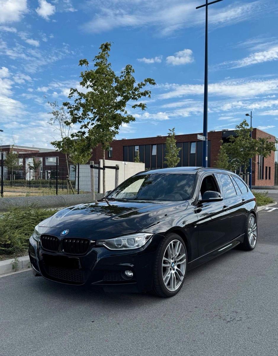 BMW 330