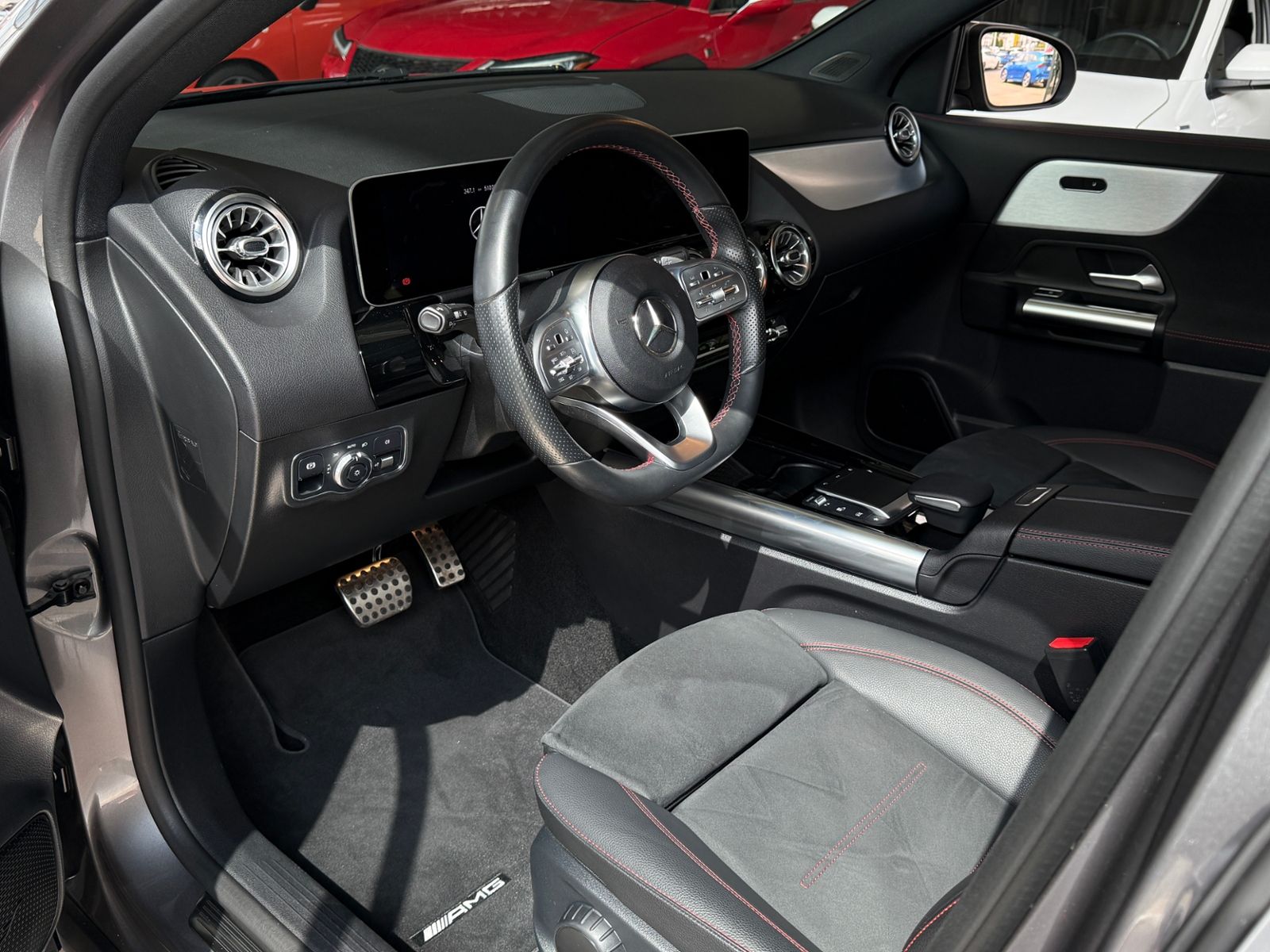 Fahrzeugabbildung Mercedes-Benz GLA 220 d 4Matic AMG Line LED NAV RFK