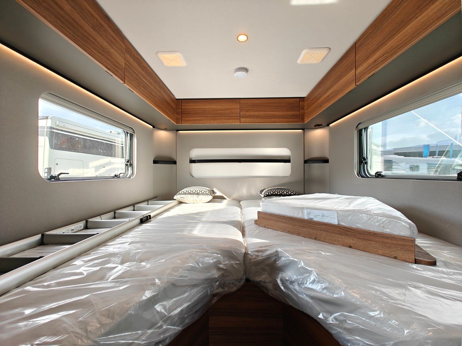 Fahrzeugabbildung HYMER / ERIBA / HYMERCAR Feeling 442 2026