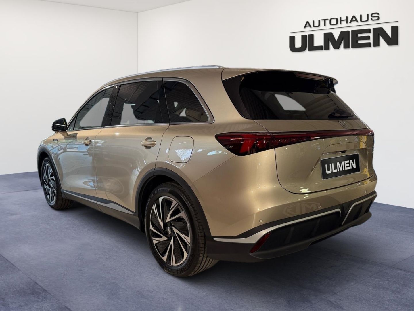 MG S6 EV