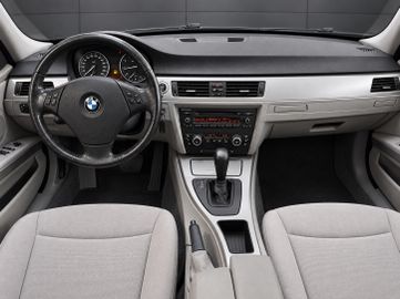 BMW 320 - 11