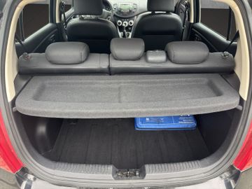 Hyundai i10 1.1 Classic Ganzjahresreifen+Tüv neu, Bild 21