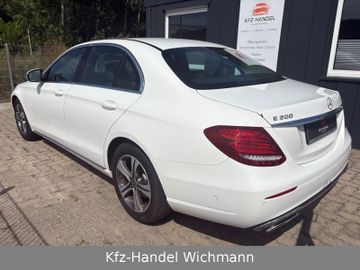 Mercedes E 200 - 6