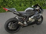 BMW S1000RR mit SC Project und Sturzpads - BMW 1000 S