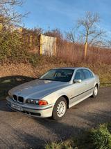 BMW E39 520i Automatik SHZ elektr. Schiebe... - BMW 520 aus 1996: 520i
