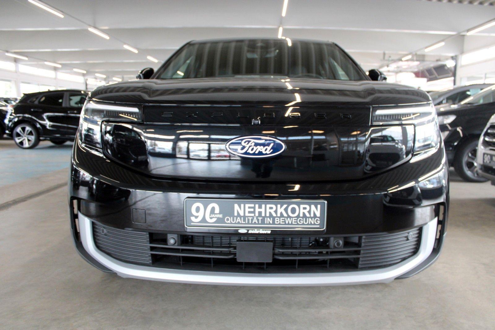 Fahrzeugabbildung Ford Explorer BEV Extended Range  RWD Premium mit AHK