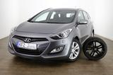 Hyundai i30 cw Style*Xenon*NAVI*Parkhilfe*HU/AU+Service* - Hyundai i30 aus 2012 mit Diesel-Antrieb: Kombi