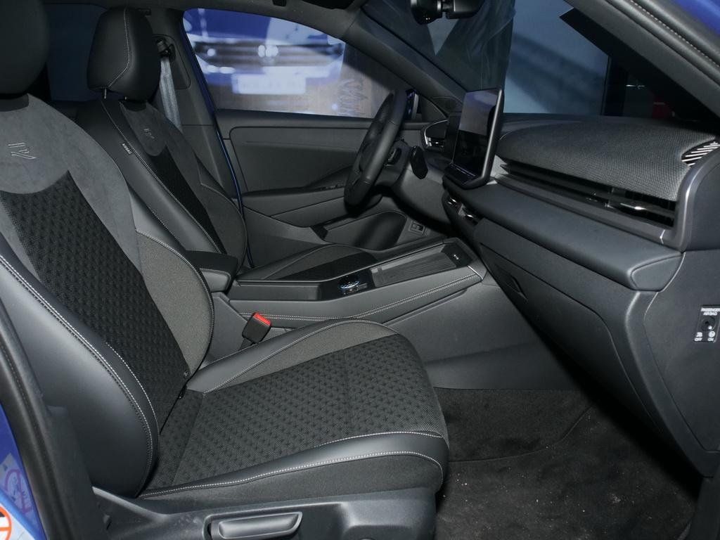 Volkswagen T-Roc - Bild 7