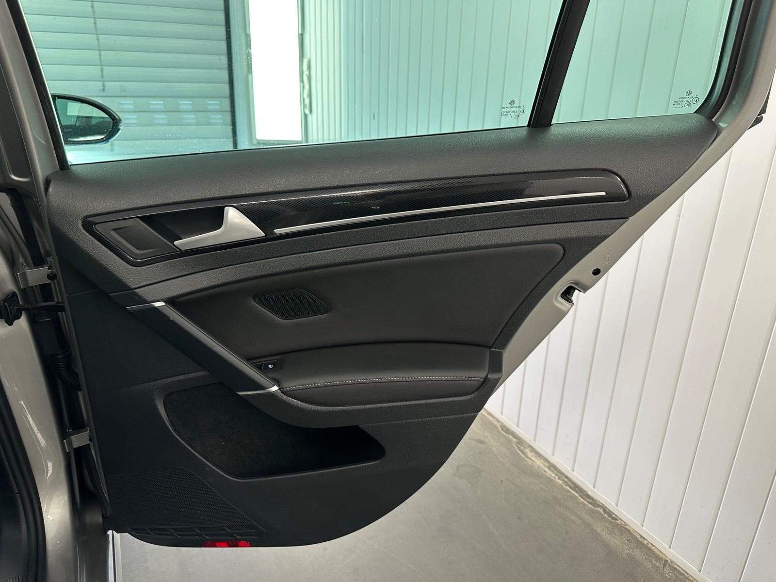 Volkswagen Golf VII Variant 1.4 TSI Highline Kamera Pano 