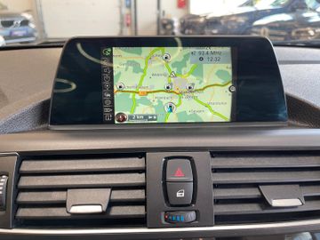 BMW 218 d Cabrio Sport Line *AHK*SHZ*Klima*Navi*