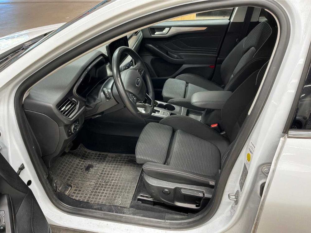 Fahrzeugabbildung Ford Focus T 1.5d AT8 Titan LED/ACC/NAVI/SHZ/RFK/AHK