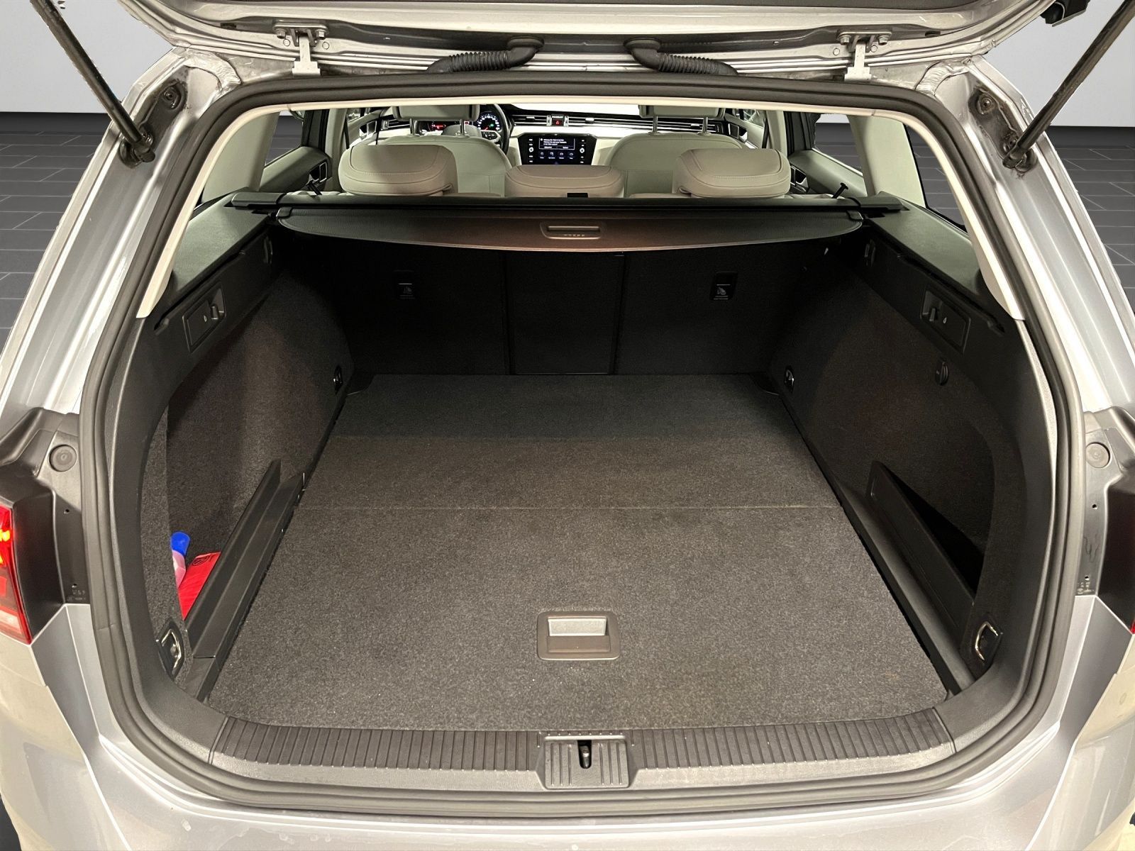 Volkswagen Passat Variant - Bild 15